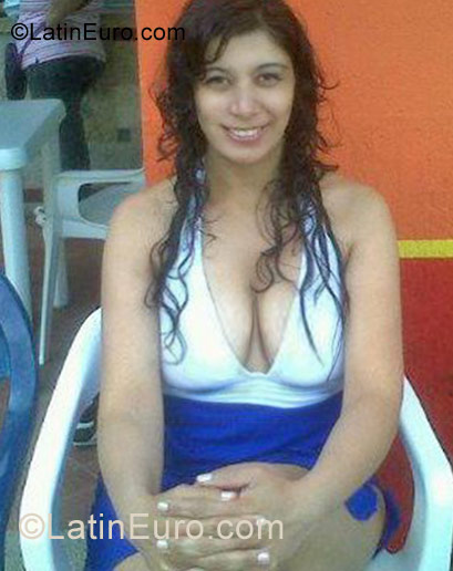Date this young Colombia girl Sandra from Bogota CO9547