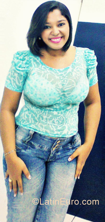Date this nice looking Brazil girl Melissa Soares from Teresina BR6405