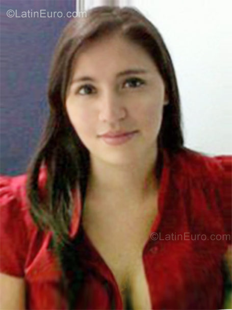 Date this delightful Honduras girl Nelly from Tegucigalpa HN614