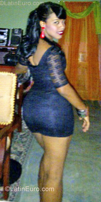 Date this delightful Dominican Republic girl  from Santo Domingo DO10532