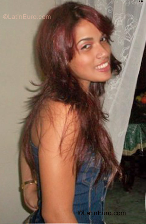 Date this hot Dominican Republic girl Walisa from Santiago DO10612