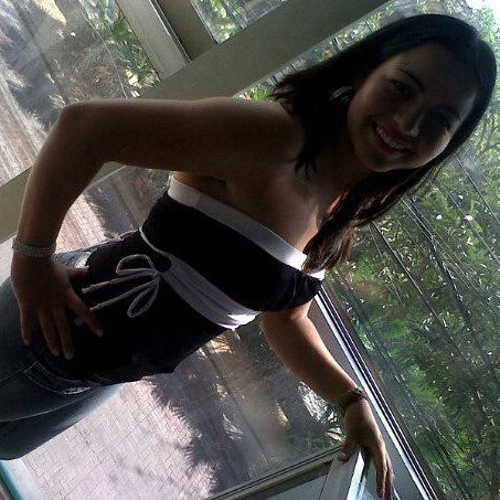 Date this charming Colombia girl Lauri07 from Bucaramanga CO9653