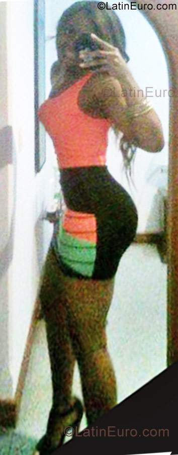 Date this foxy Colombia girl Aidy from Bogota CO11299