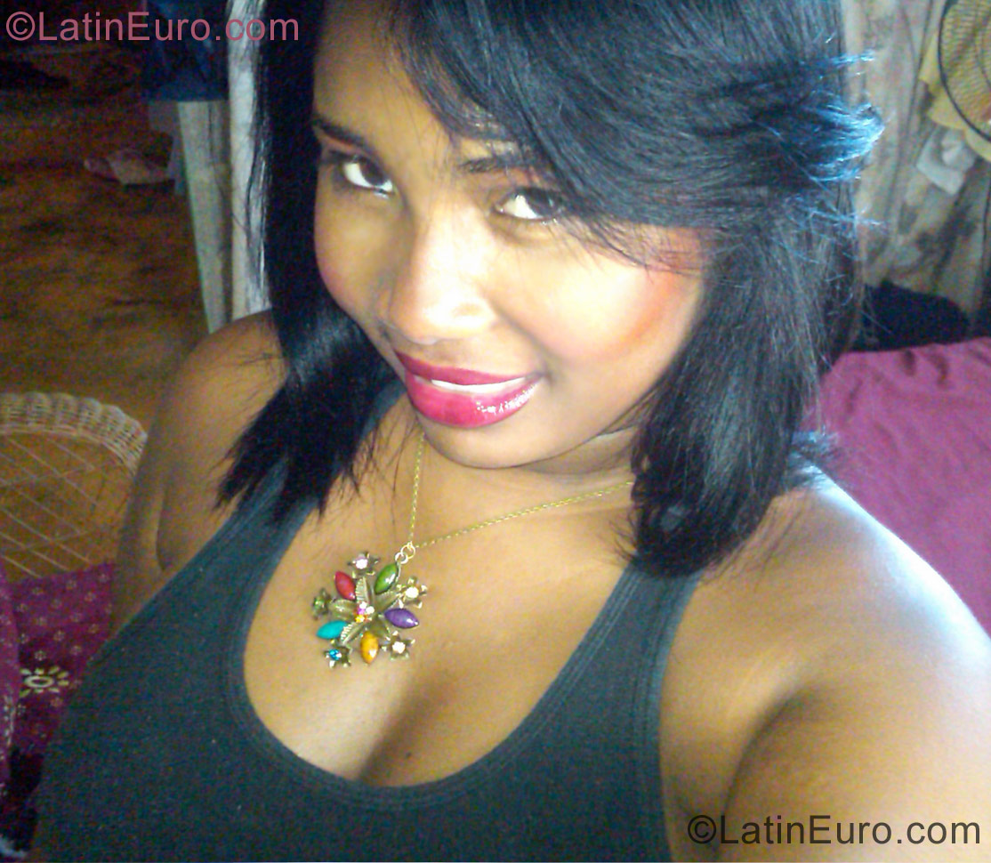 Date this voluptuous Dominican Republic girl Carol from Puerto Plata DO10658