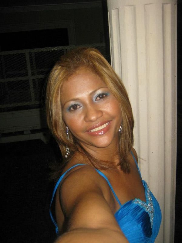 Date this sensual Dominican Republic girl Rosa from Santo Domingo DO10664