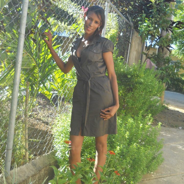 Date this tall Dominican Republic girl Roberta from Santiago DO10668