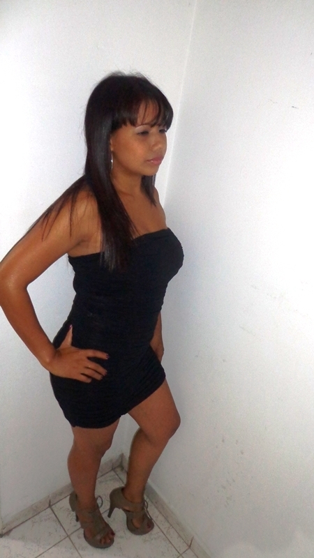 Date this sensual Colombia girl Johanna from Medellin CO9762