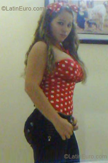 Date this charming Colombia girl Vivian from Barranquilla CO9784