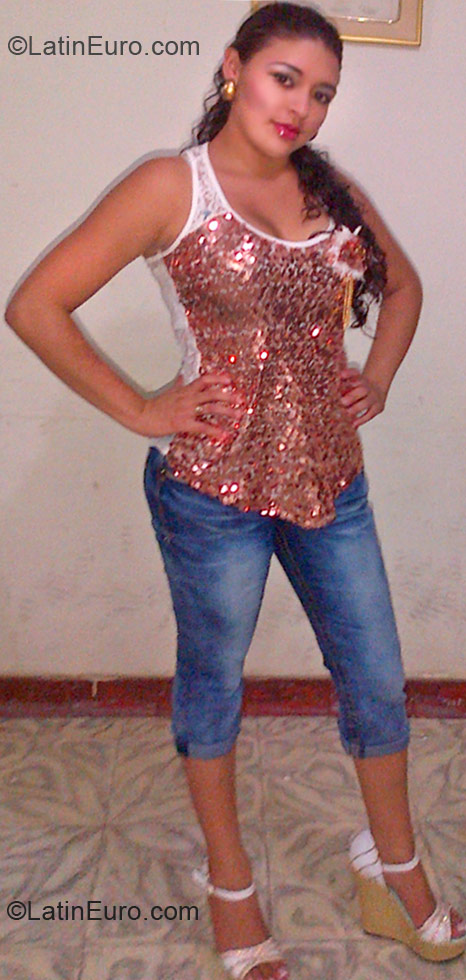 Date this delightful Colombia girl Cristina from Bogota CO9785