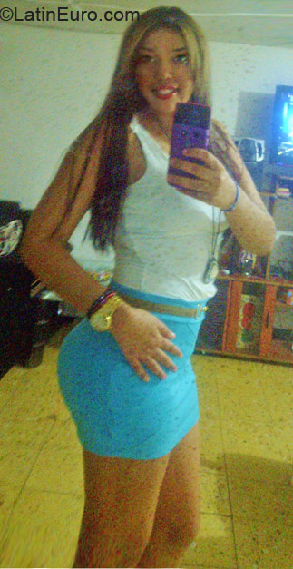Date this athletic Colombia girl Ingrid from Barranquilla CO9790