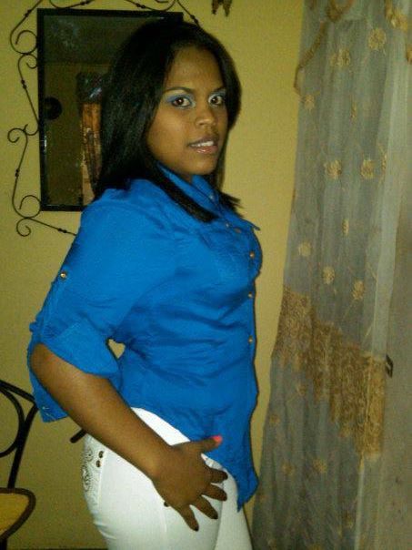 Date this young Dominican Republic girl Laritza from Santigo DO10722