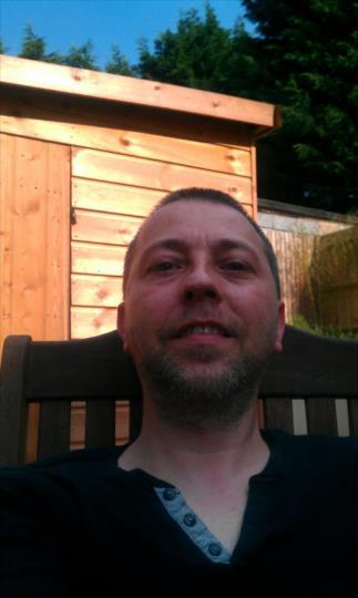 Date this good-looking United Kingdom man Phillip from London GB627