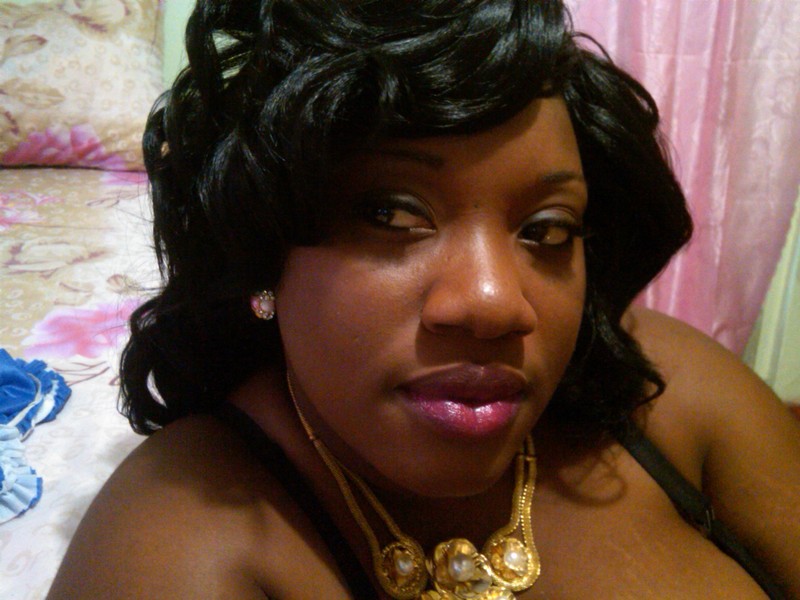 Date this charming United States girl Ms.Altitude from Queens US12691