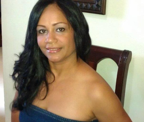 Date this voluptuous Dominican Republic girl Irys from Santiago DO10796