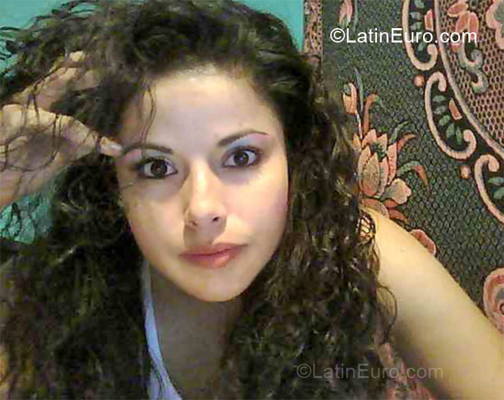 Date this hard body Costa Rica girl Giselle from Piedades CR216