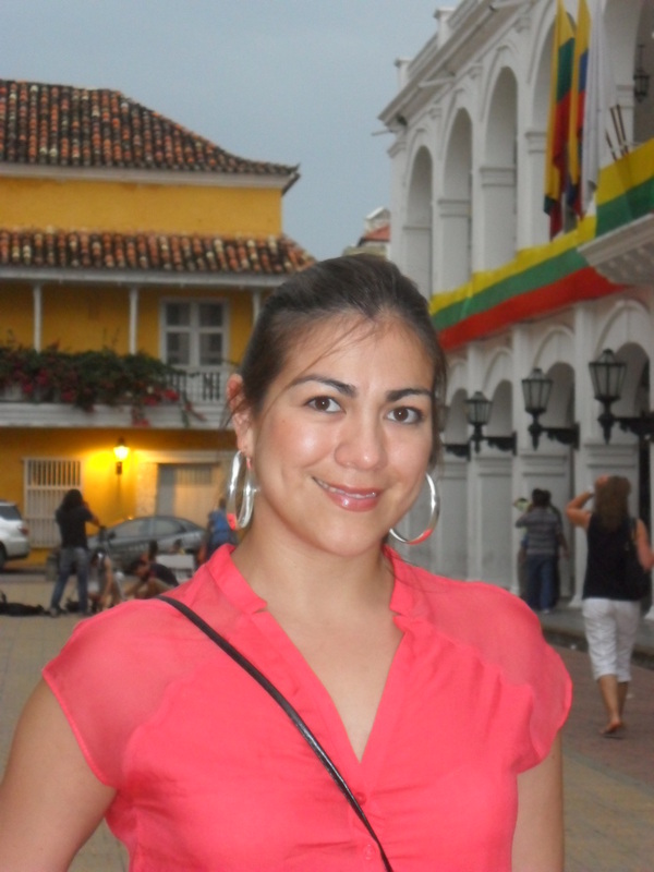 Date this lovely Colombia girl Paola.00 from Colombia CO10012