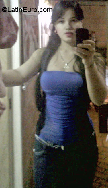 Date this hot Colombia girl Karen from Cucuta CO10031