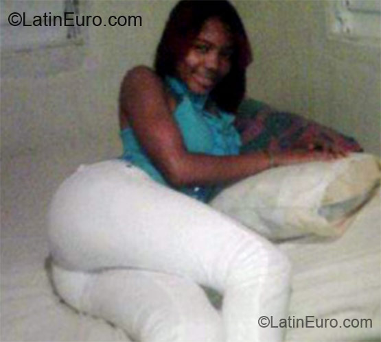 Date this passionate Dominican Republic girl Susana from San Pedro De Macoris DO10903