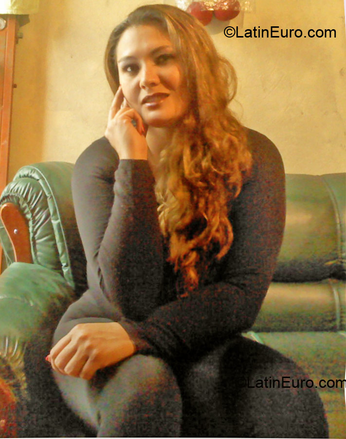 Date this passionate Colombia girl Johana from Bogota CO10080
