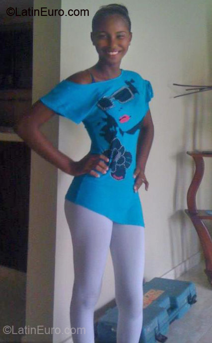 Date this exotic Dominican Republic girl Jackie from Santiago DO18827