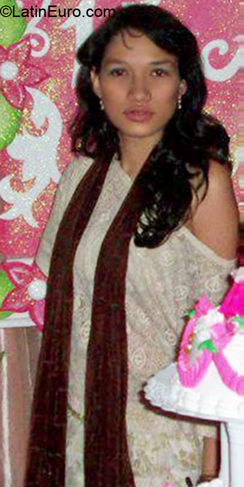 Date this voluptuous Colombia girl KatC from Barranquilla CO10144