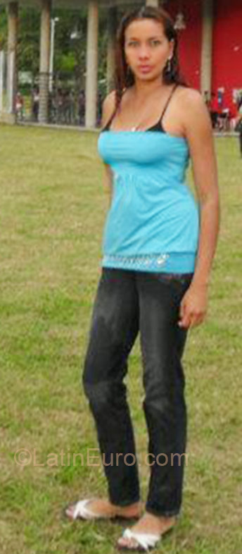 Date this fun Colombia girl Darly from Palmira CO10159