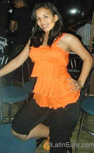 Date this gorgeous Dominican Republic girl Massiel from Bahoruco DO11041