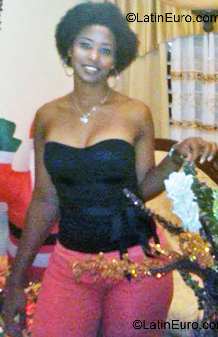 Date this cute Dominican Republic girl Esther from Santo Domingo DO11765