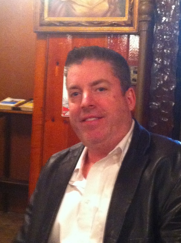 Date this lovely United States man Happy from New York US13014