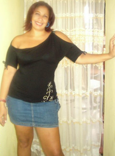 Date this tall Colombia girl Bertha from Cartagena CO10480
