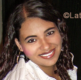 Date this sensual Colombia girl Viviana from Cali CO10547
