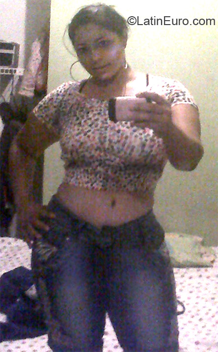 Date this funny Colombia girl Dana from Quibdo CO10665
