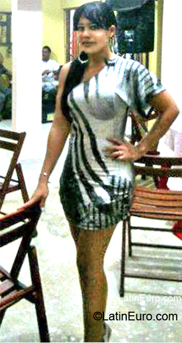 Date this delightful Dominican Republic girl Joelis from Santo Domingo DO11477