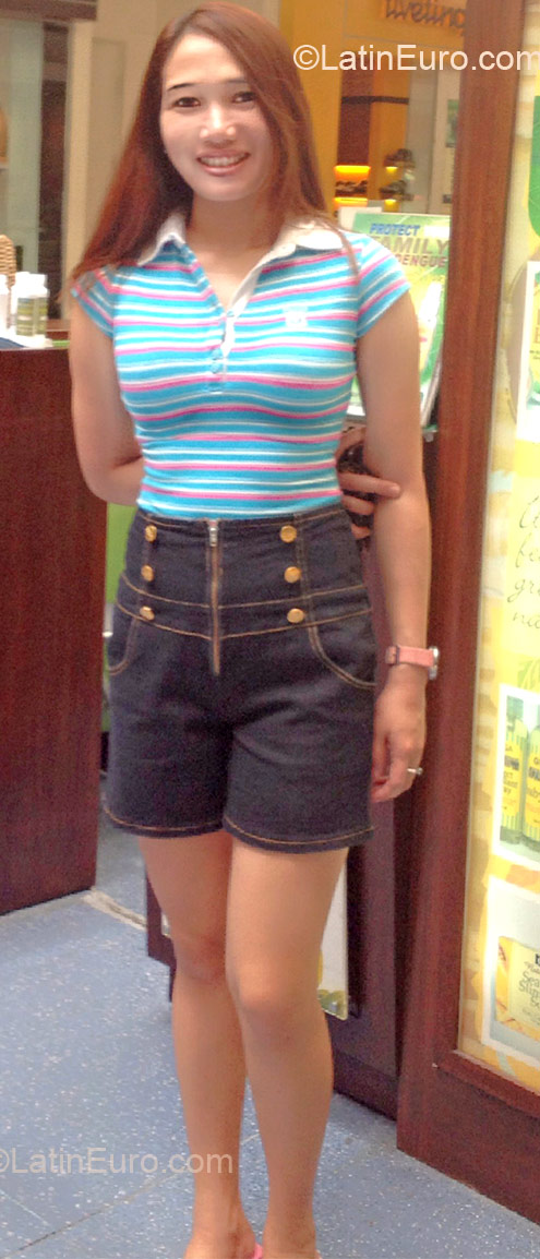 Date this good-looking Philippines girl Glycel from Manila PH502