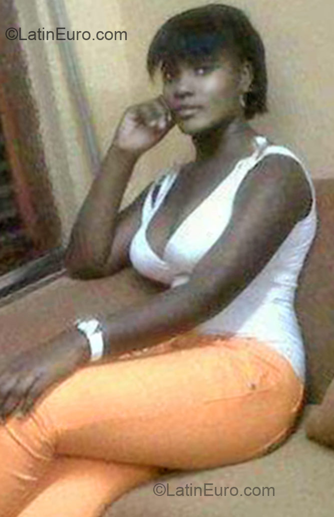 Date this fun Dominican Republic girl Marleny from Santo Domingo DO11510
