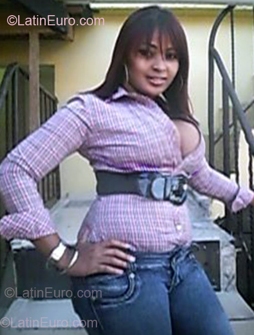 Date this tall Dominican Republic girl La from La Romana DO11512
