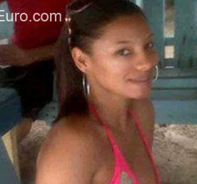 Date this gorgeous Dominican Republic girl Berenice from Santiago Rd DO19487