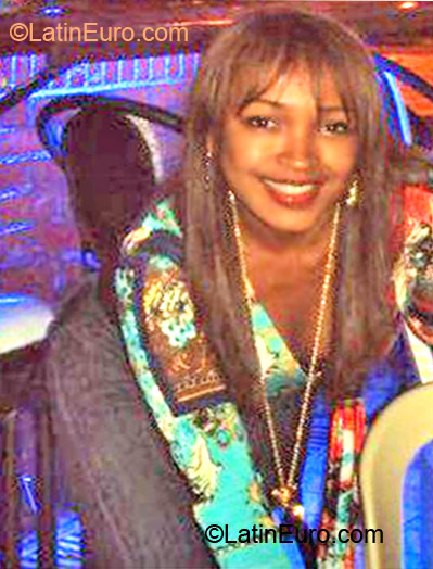 Date this tall Colombia girl Ximena from Cali CO10699