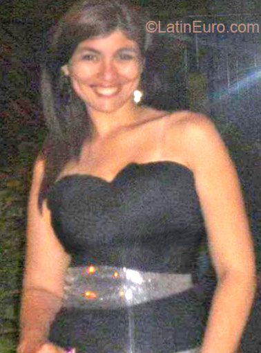 Date this cute Peru girl Valentina from Lima PE725
