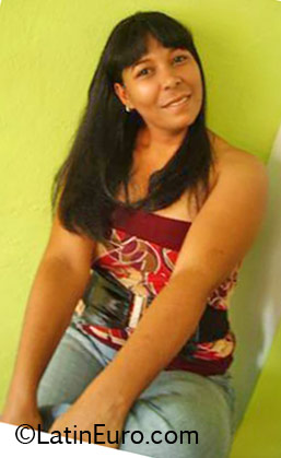 Date this athletic Dominican Republic girl Marisela from Santiago DO11576