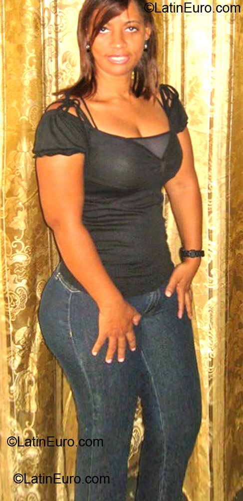 Date this tall Colombia girl Joani from Cartagena CO10783