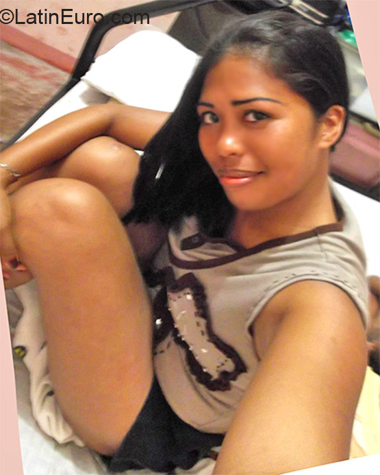 Date this tall Philippines girl Petirose from Bislig City PH478