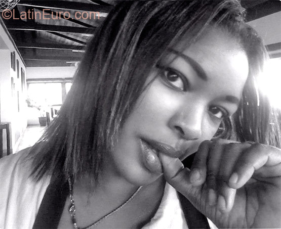 Date this sensual Brazil girl Michele from Cananeia BR6912