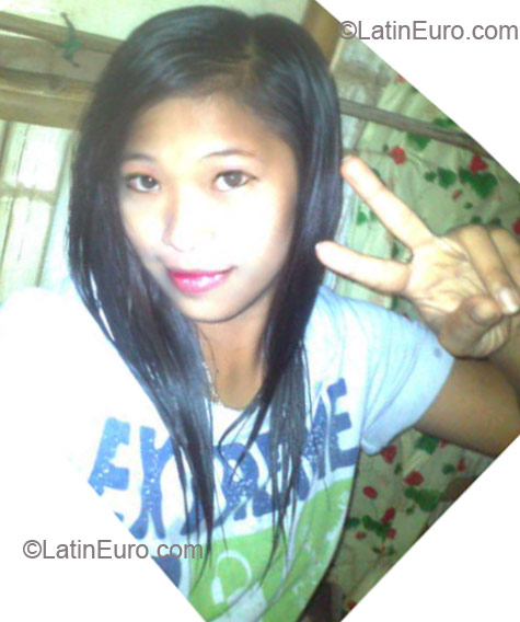Date this sultry Philippines girl Decerie from binalonan PH485