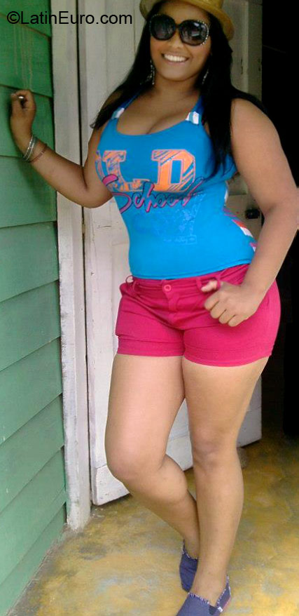 Date this lovely Dominican Republic girl Jimenez from Republica Dominicana DO11829