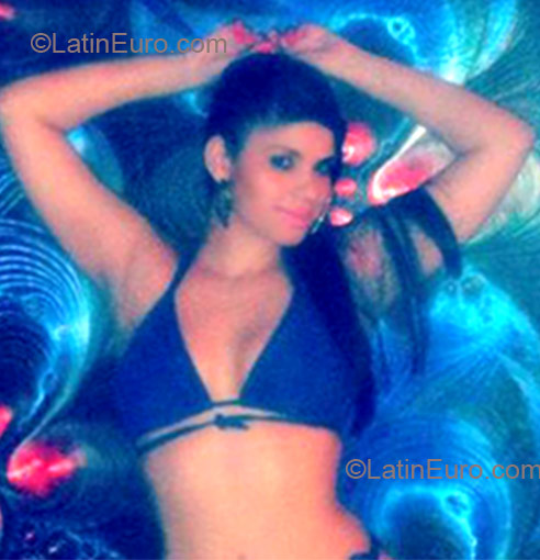Date this delightful Dominican Republic girl Yumamasielbende from Santiago DO11836