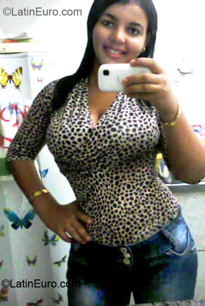 Date this hard body Brazil girl Erica from Rio De Janeiro BR6923