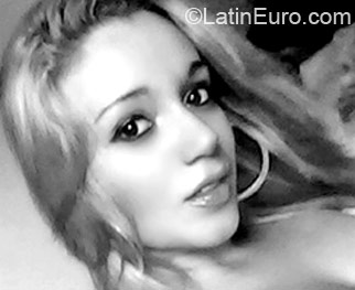 Date this foxy Brazil girl Nathaly from Rio De Janeiro BR6935