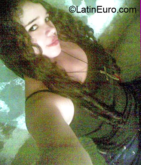 Date this voluptuous Colombia girl Gina from Ibague CO10890