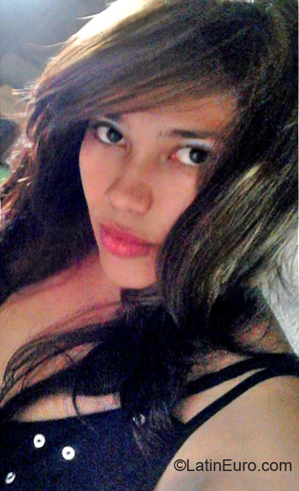 Date this fun Colombia girl Natasha gomes from Cartagena CO10972